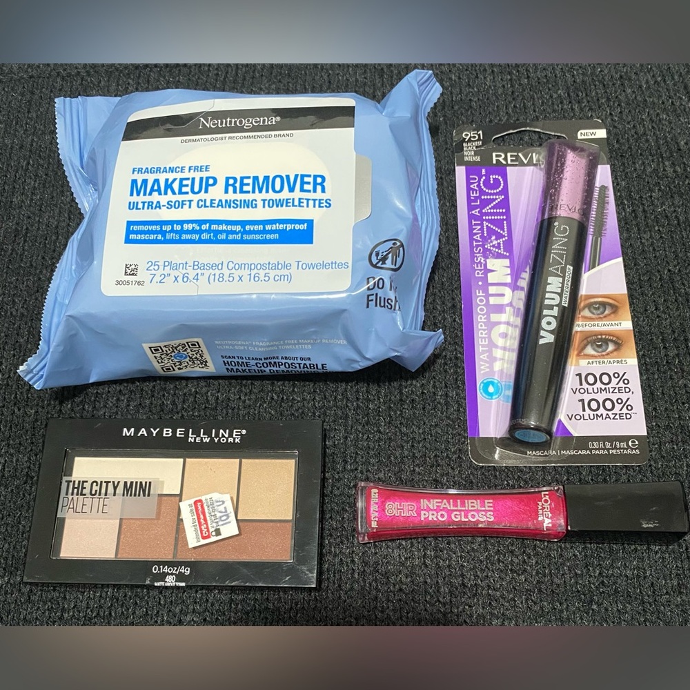 Beauty Makeup Bundle 4 Pieces New in Packaging Retail Value $45